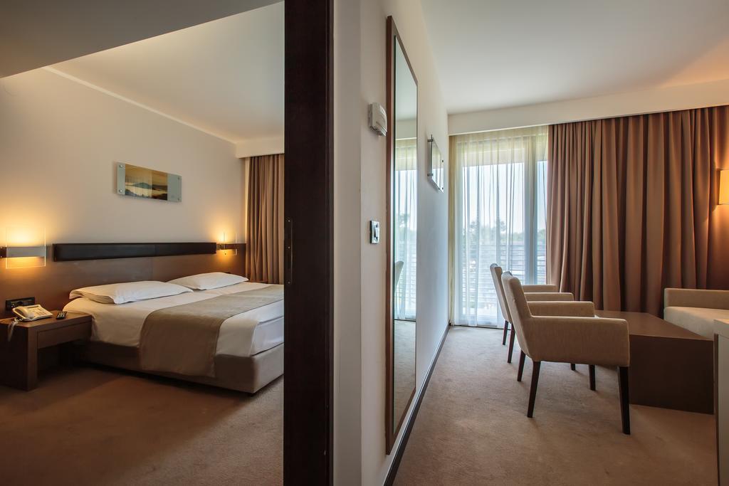 Suite Balcony,1168159603:JPEG