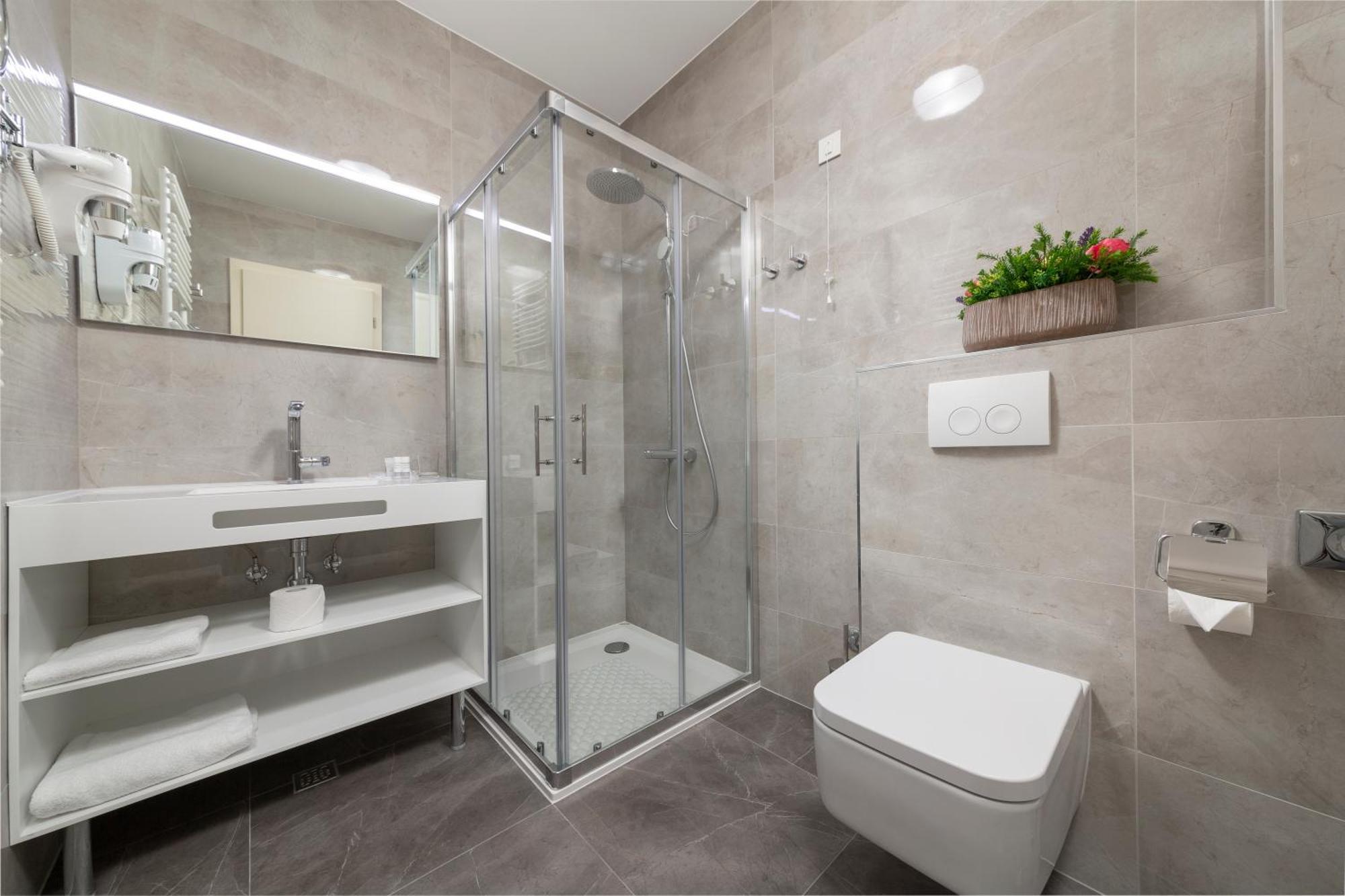 Standard Single Room