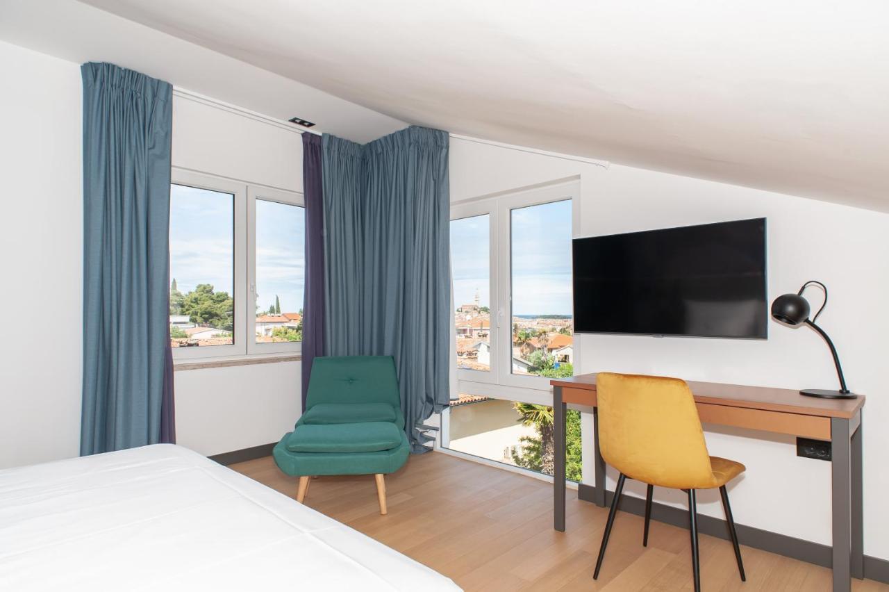 Deluxe Suite with Sea View