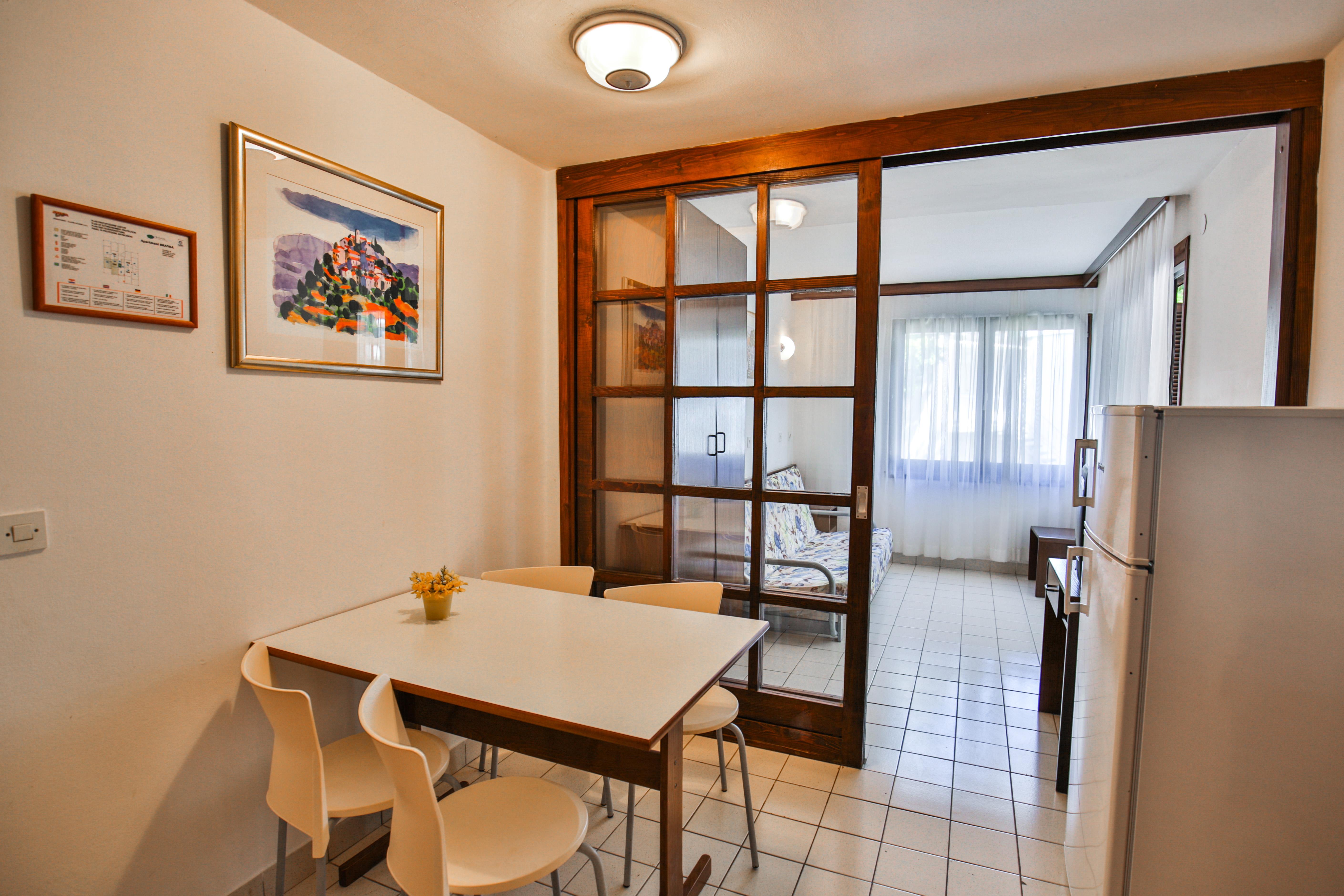 One-Bedroom Apartment with Park View (4 Adults)