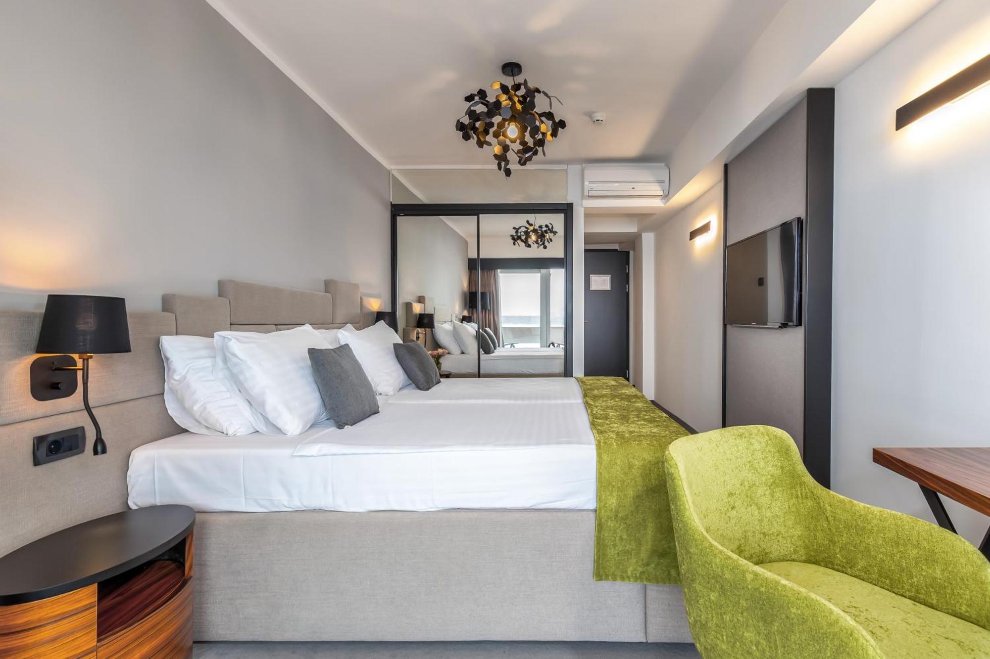 Double or Twin Room,1282573957:JPEG