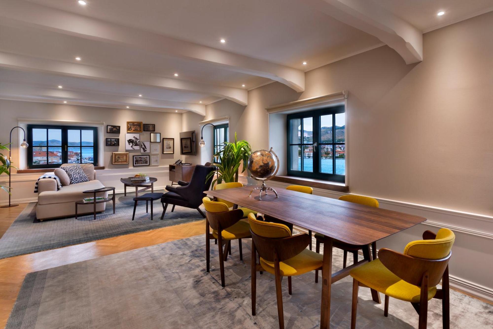Presidential Suite
