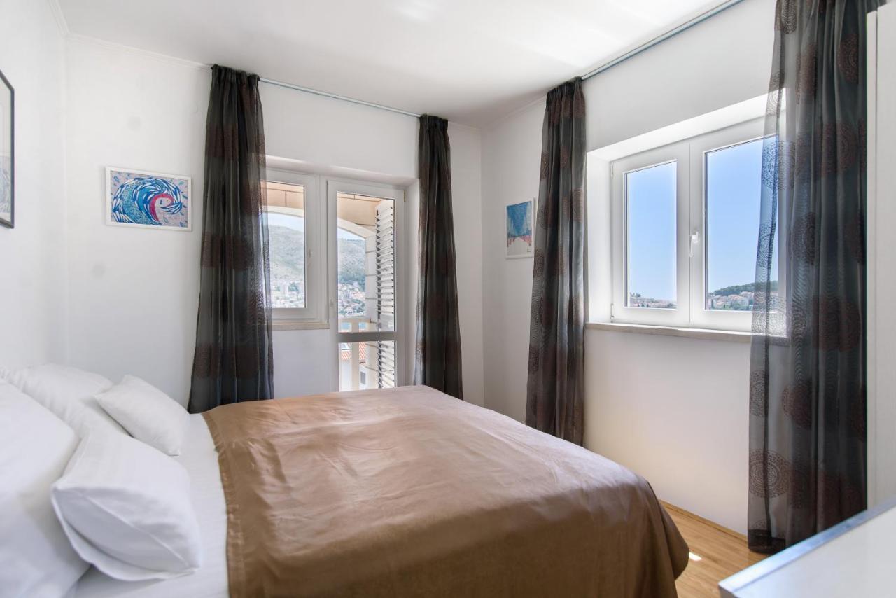 Two-Bedroom Apartment with Balcony and Sea View