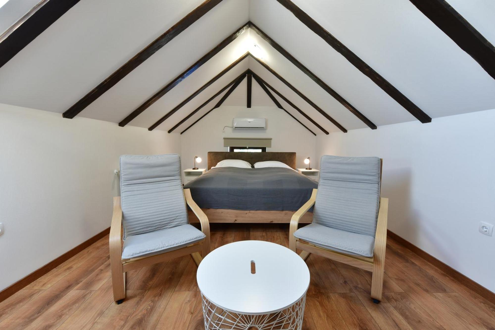 Superior King Room