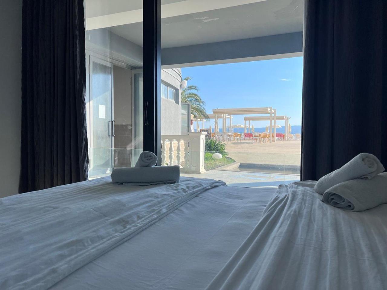 Junior Suite with Terrace and Sea View