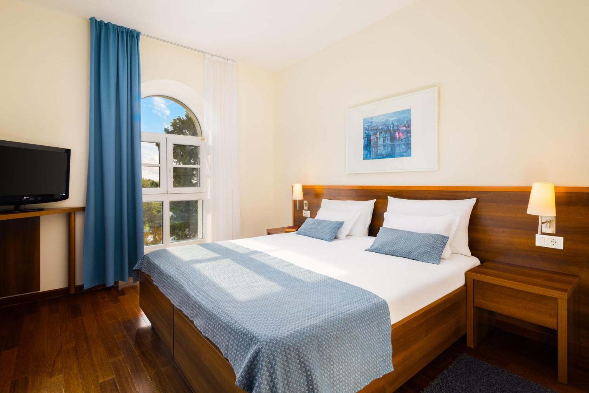 Premium Suite with Balcony