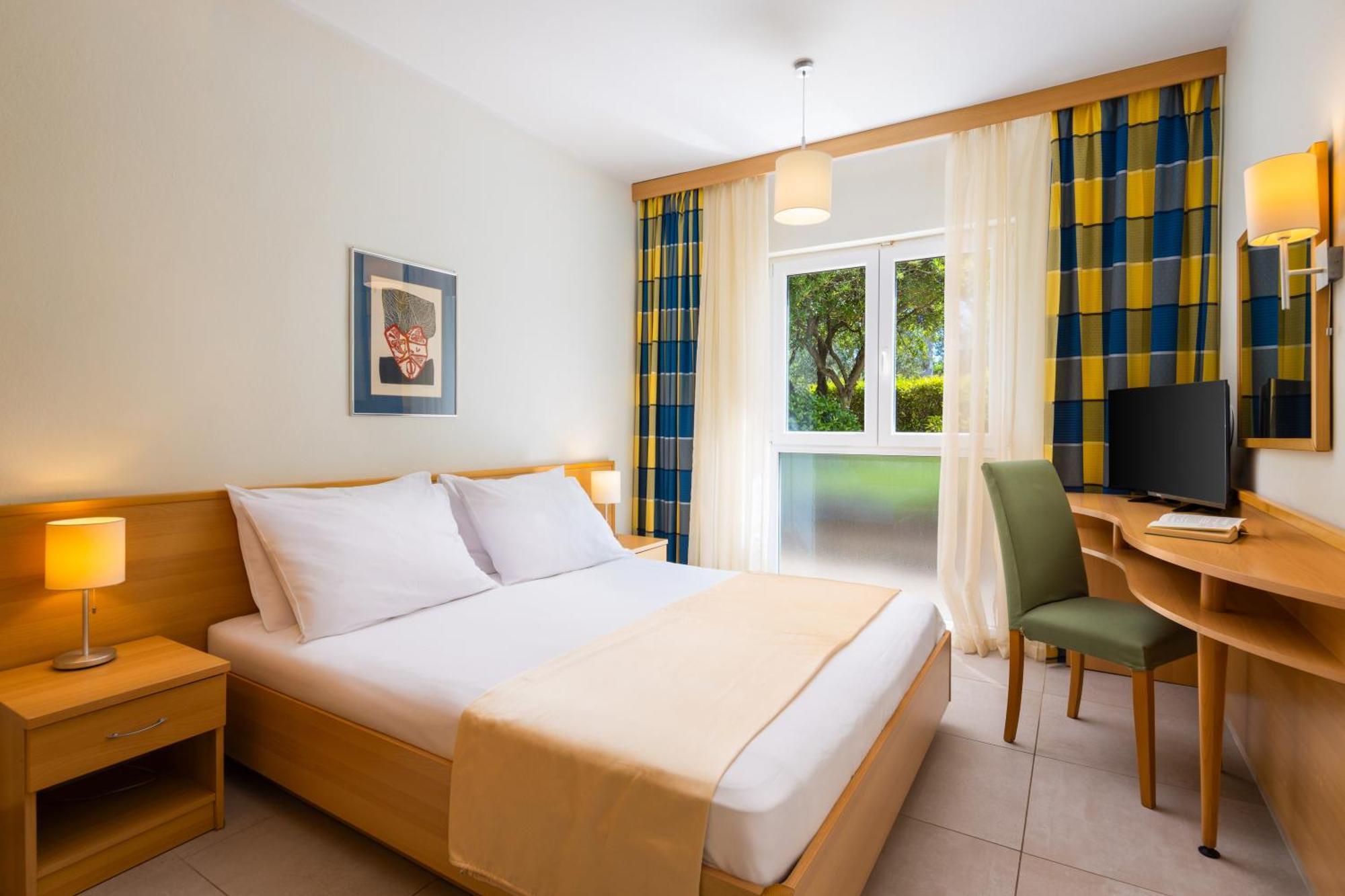 Standard Double Room,1681731622:JPEG