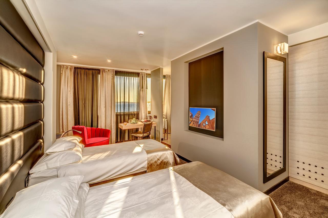 Superior Double or Twin Room with Sea View