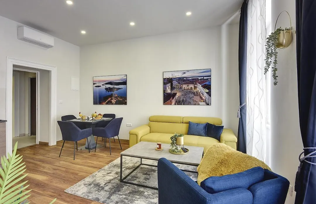D&A Central Luxury Apartments With Free Parking-1
