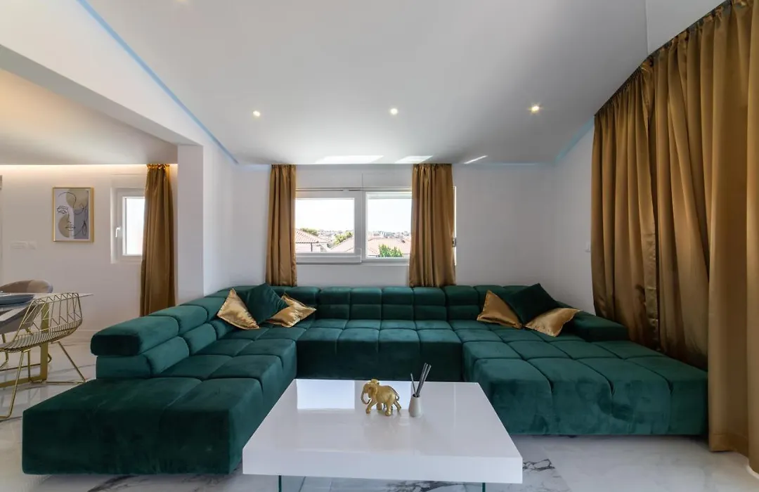 Besker Apartment-1