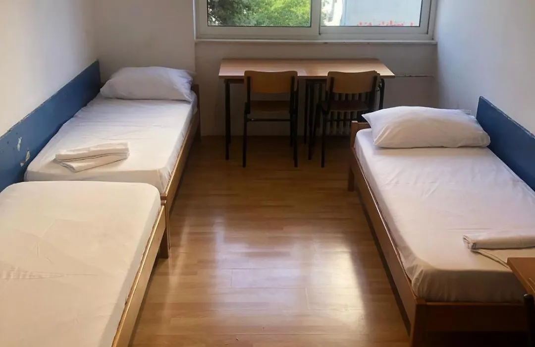 Split Summer Budget Rooms-1