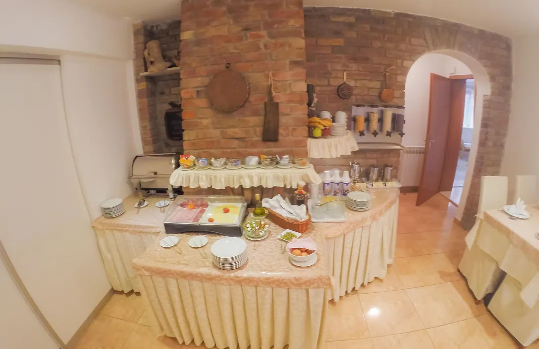 Villa Midea-1