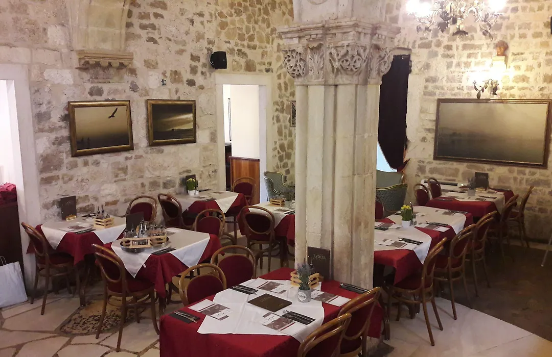 Gothic Palace Heritage-1