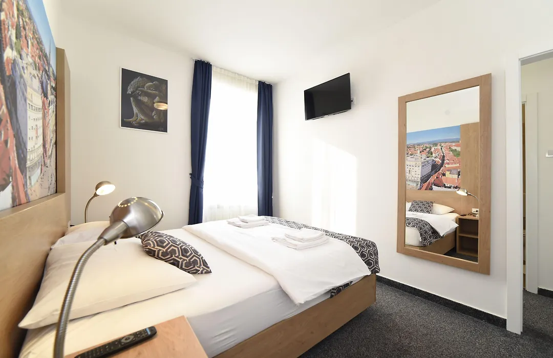 Hotel Orient Zagreb-1