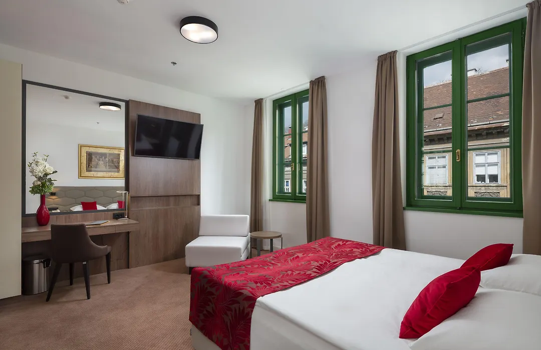 Hotel Park 45-1