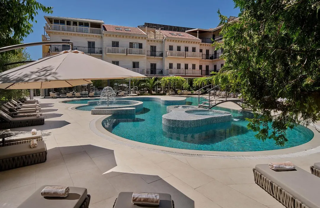 Hotel President Solin-1