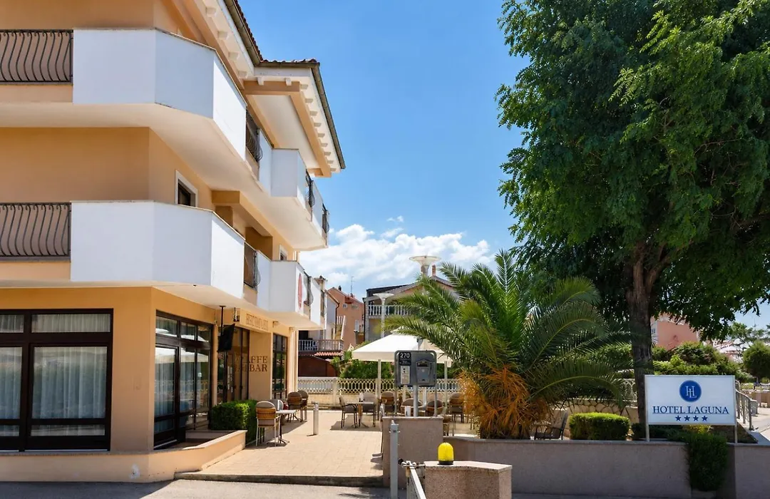 Hotel Laguna-1