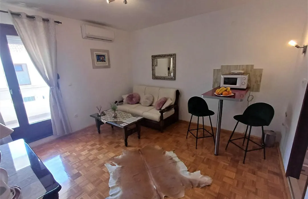 Apartments Cordis-1