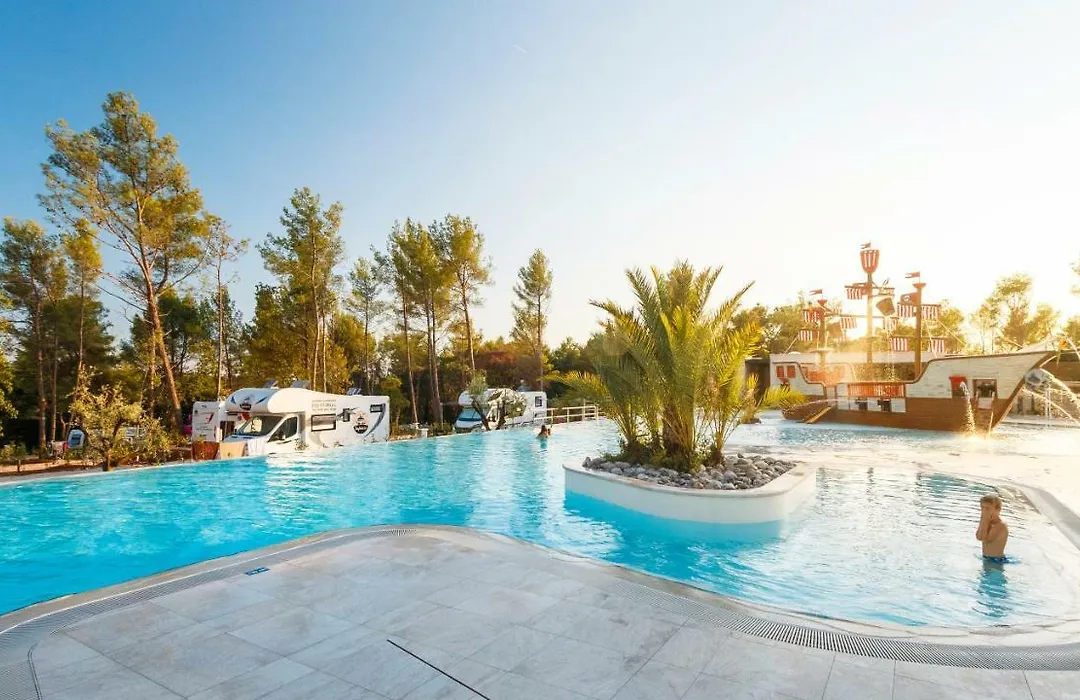 Mobile Homes Camping Santa Marina, Lanterna-1