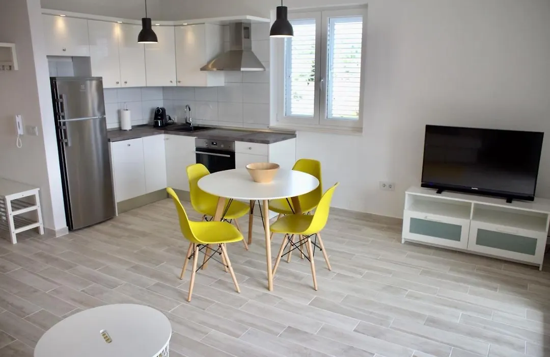 Olive Place-1