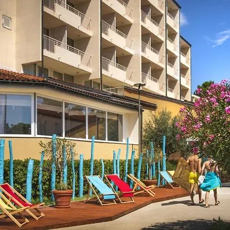 Miramar Sunny Hotel By Valamar-2