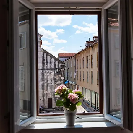 Luxury Rooms Zadar Old Town-2