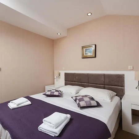 Family Hotel Zane-3