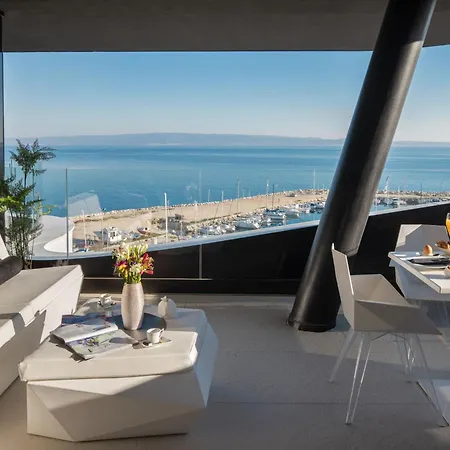 Posh Residence Luxury Suites-2