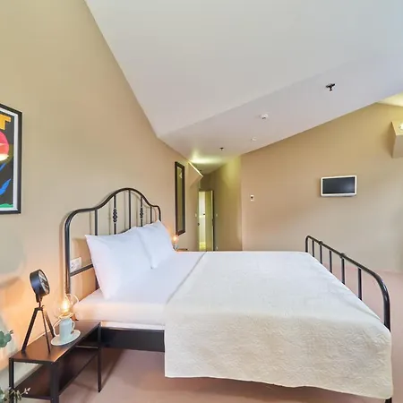 Design Hostel One-2