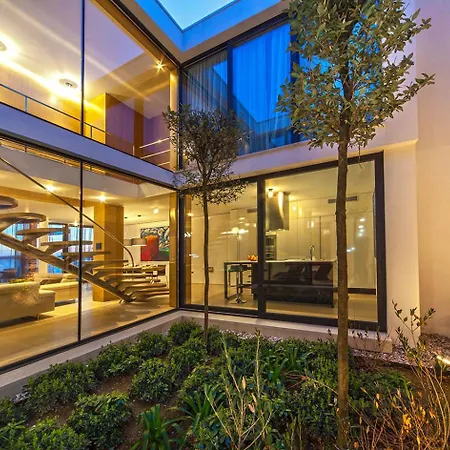 Golden Rays Luxury Villas & Apartments-2