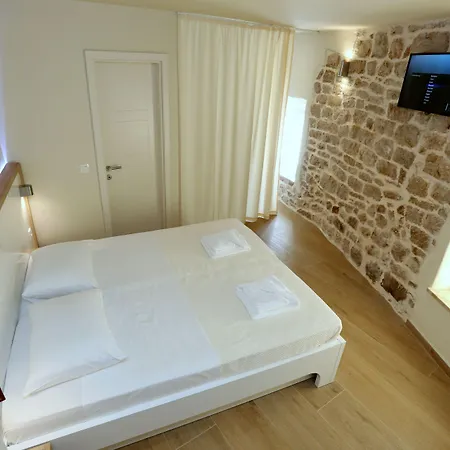 Idassa Palace Rooms-3