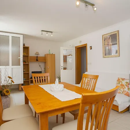 Guest House Mara-3