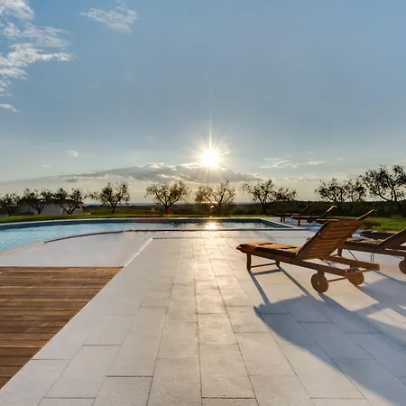 Wine Residence Cattunar-3