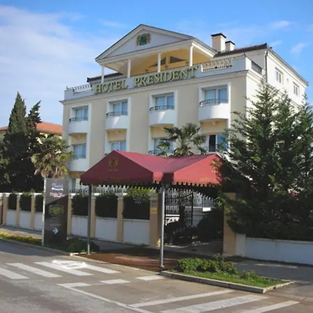 Hotel President-3