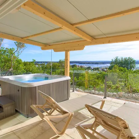 Holiday Homes Kanajt-2