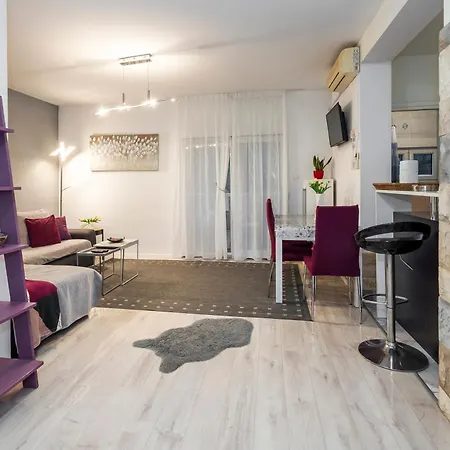 Super Horizont- Sea View Apartments With Private Jacuzzi Time & Free Parking-2