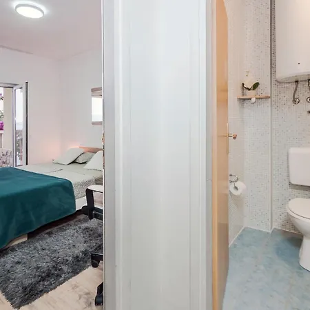 Super Horizont- Sea View Apartments With Private Jacuzzi Time & Free Parking-3
