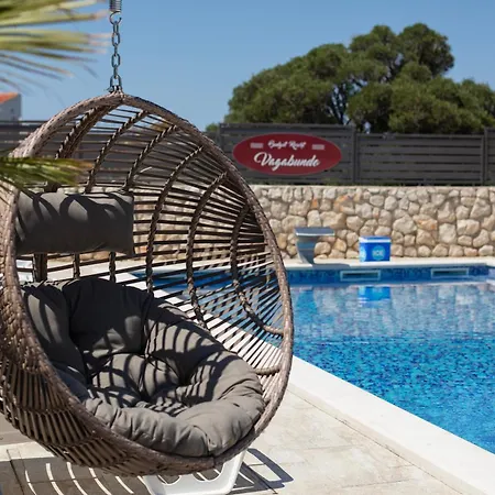 Budget Resort Vagabundo-3