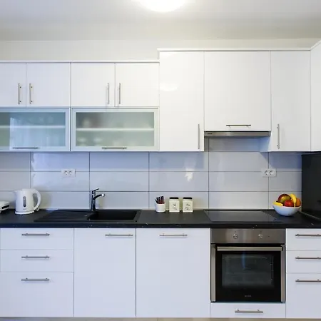 Apartments Kalelarga-3