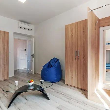 Sky Hostel-2