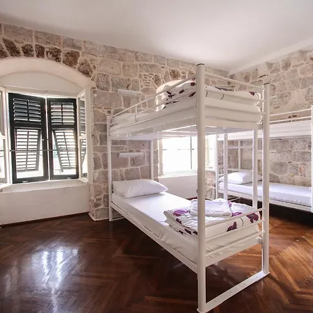 Hostel Angelina Old Town-2