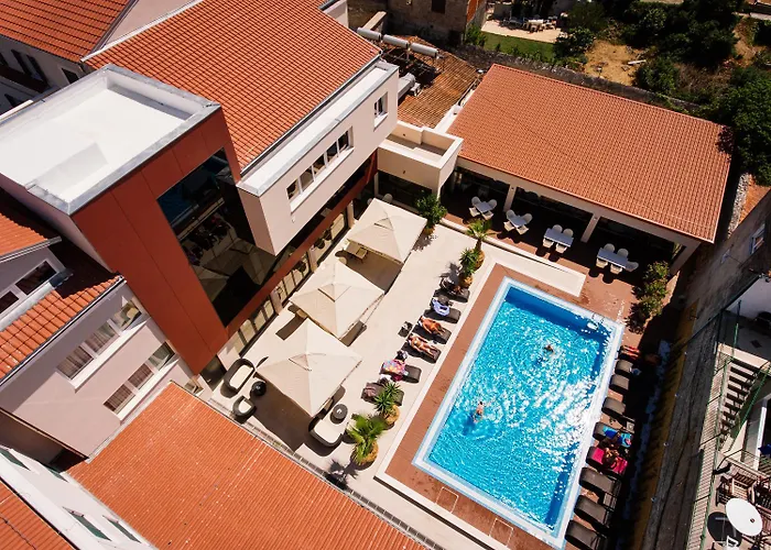 Hotel Borovnik Tisno