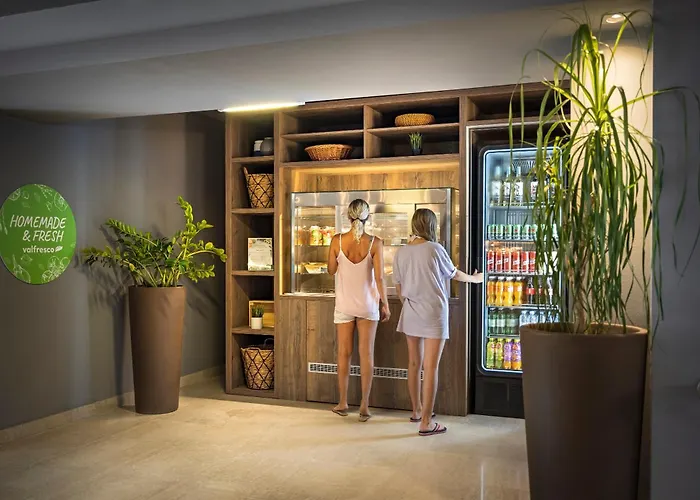 Valamar Crystal Hotel