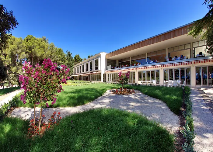 Crvena Luka Resort Biograd Na Moru