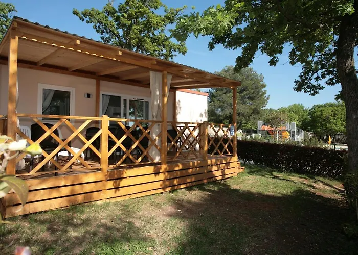 Camping Adria Mobile Homes Lanterna