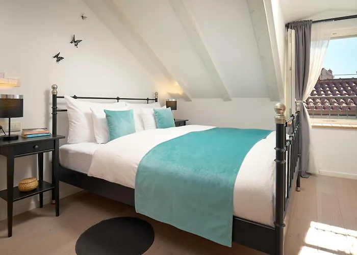 Perla Luxury Rooms