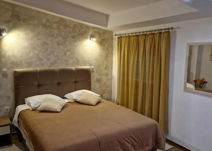 The Garden Rooms & Suites