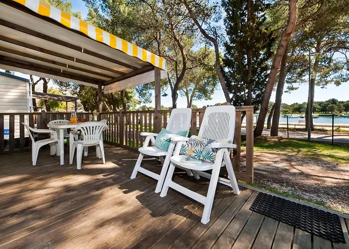 Holiday Centre Bi Village - Glamping And Mobile Homes Lavanda Fažana