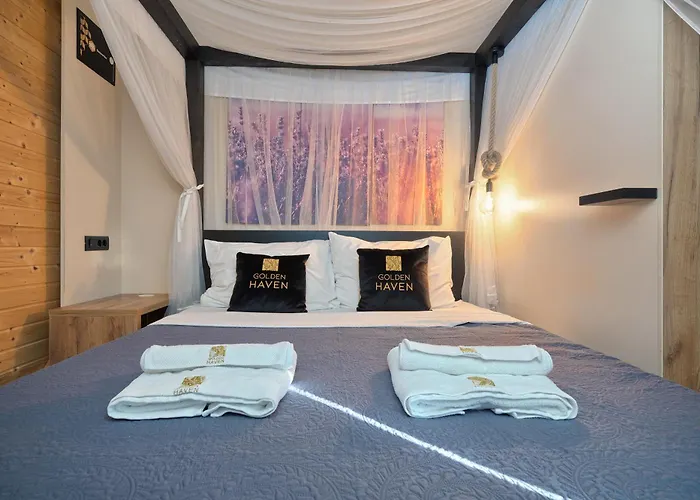 Golden Haven Luxe Glamp Resort Murter