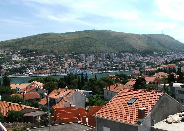 s Dubrovnik Lapad